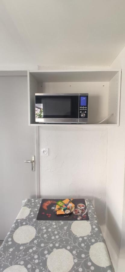 Petit Logement Sur Jardin Apartamento Saint-Herblain Exterior foto